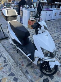 سكنس شحن للبيع استعمال قليل بعدها جديدة 3 نمر  سرعتها ٨٠ شاشة كنترول ح...