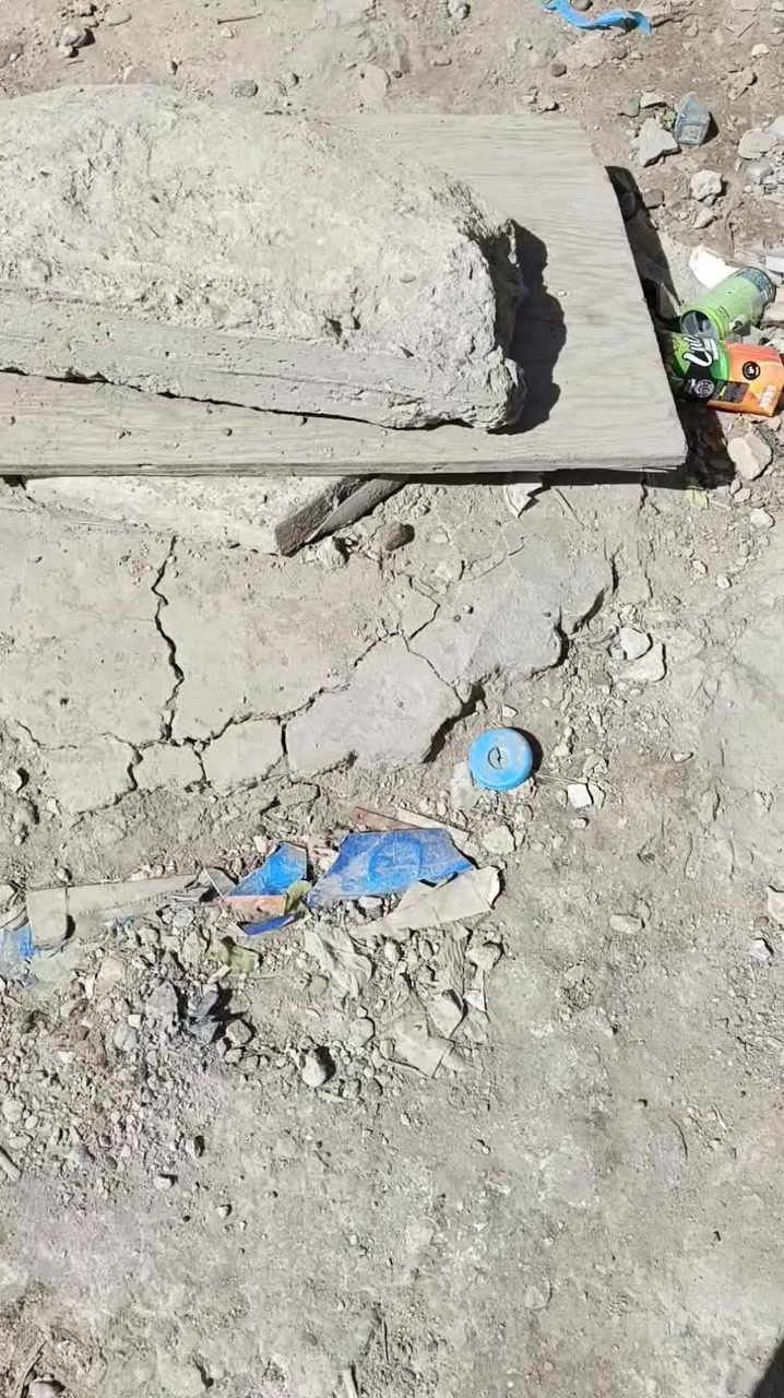 رمضان كريم قطعه ارض للبيع مساحه 75في ام الكبر والغزلان ***********
