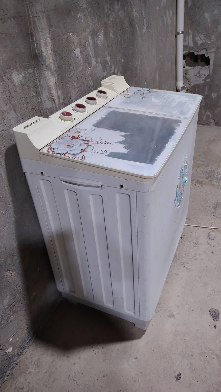 للبيع غساله نظيف بشرط تأخذها على فحص غسل وتنشيف مكاني كاطون مكتب بيروت السعر 85 الشراي يتصل ***********
