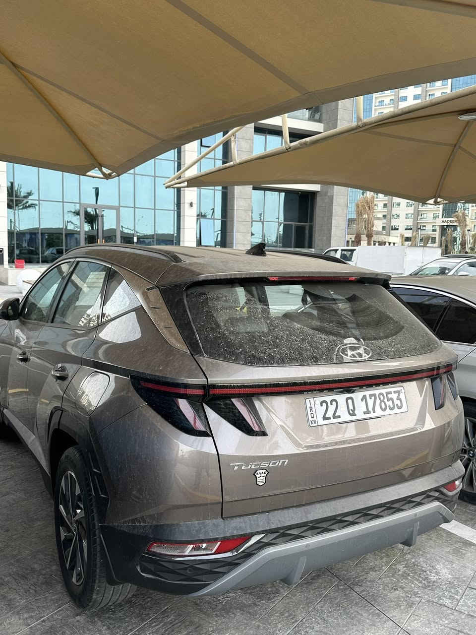 سلام وعليكم توسان  خليجي 2023  بيه  بابين بارد   سياره جديده  سعر 210 ورقه  عواني بغداد ***********
