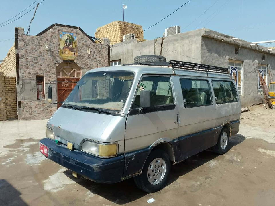 السلام عليكم ورحمة الله وبركاته سياره بسته للبيع مكفوله كير ومحرك السياره  خير من الله سنويه موجوده  سعر 25 وبيها مجال   مكاني ناصريه ***********
