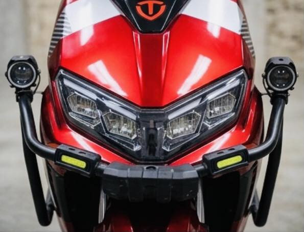 تايليج (TAILG) نظيفة و جاهزة للموسم - ضمان سنة كاملة
الوصف:
للبيع دراجة تايليج (TAILG) شحن، لون ملكي (أحمر ميتاليك). الدراجة نظافة عالية، جاهزة للاستخدام بدون أي مصاريف إضافية.
المواصفات:
• 6 بطاريات جديدة كلياً (شد شركة) لأطول عمر وأقوى أداء.
• ضمان حقيقي لمدة سنة كاملة (يشمل العقل، الباتري، والملف) مثل ما موضح بل وصل تكدر تقرأ .
• كراش بار حماية، كشافات LED قوية جداً، صندوق خلفي كبير.
• النظام: عقل ذكي متوافق تماماً مع الملف لعزم قوي واستهلاك مثالي للطاقة.
• الراحة: سدلة جلد مريحة، شاشة رقمية واضحة لعرض الشحن والسرعة.
المميزات:
1. اقتصادية: وداعاً للبنزين ومشاكله.
2. حالة الوكالة: استخدام حشيم ومهتم جداً بالدراجة.
3. تصميم عصري: إضافات وملصقات مميزة تجعلها فريدة في الشارع.
السعر خاص او الاتصال على الرقم ( ***********)
