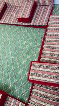 ديوان ارضي • شبه جديد • مستعمل