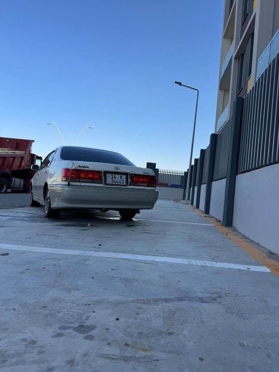 جنون الفينيه سياره كفاله ماعده كصه بل قماره بس دكمتين السعر (118)وبيه مجال/ بصره زبير
رقم/***********
