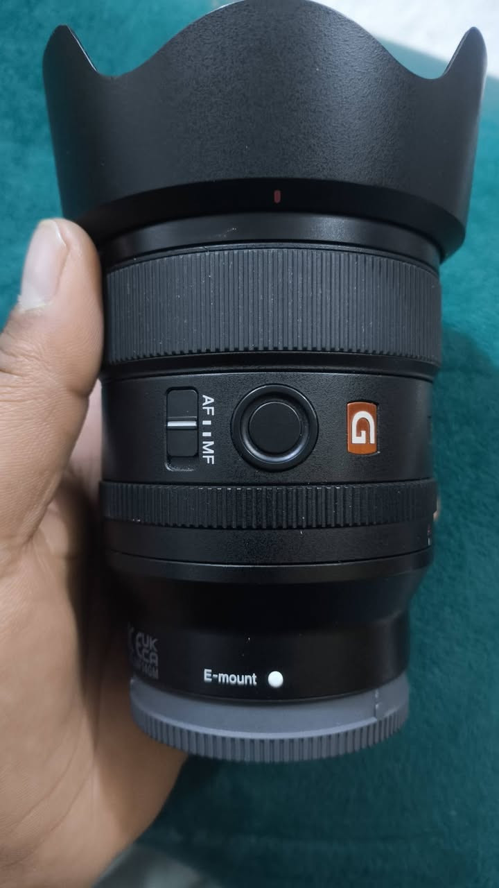 عدسةللبيع  Gm24 ثابت الاصدار الثاني
عدسة كلش كلش نضيفة مامتعوبة حتة مامصور بيهة قليل 
الملحقات الخارجية كارتون والجنطة مال عدسة

***********
