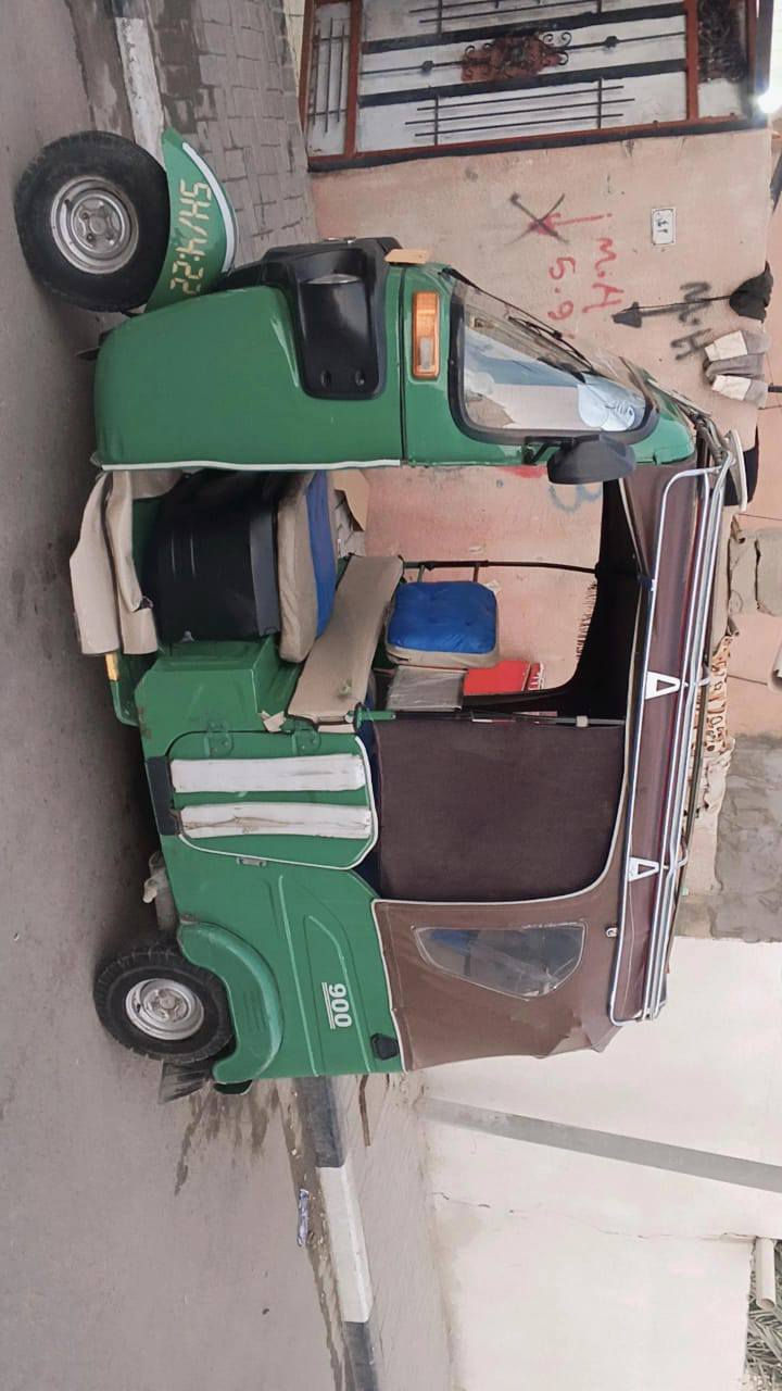 سلام عليكم تكتك اللبيع اوراق سحب مكاني بصره كزيزه المحرك مجفت والبدي مكفول اوراق سحب مكلف بنشر هاذ رقم راعيهه يريده ب4و300.     ***********
