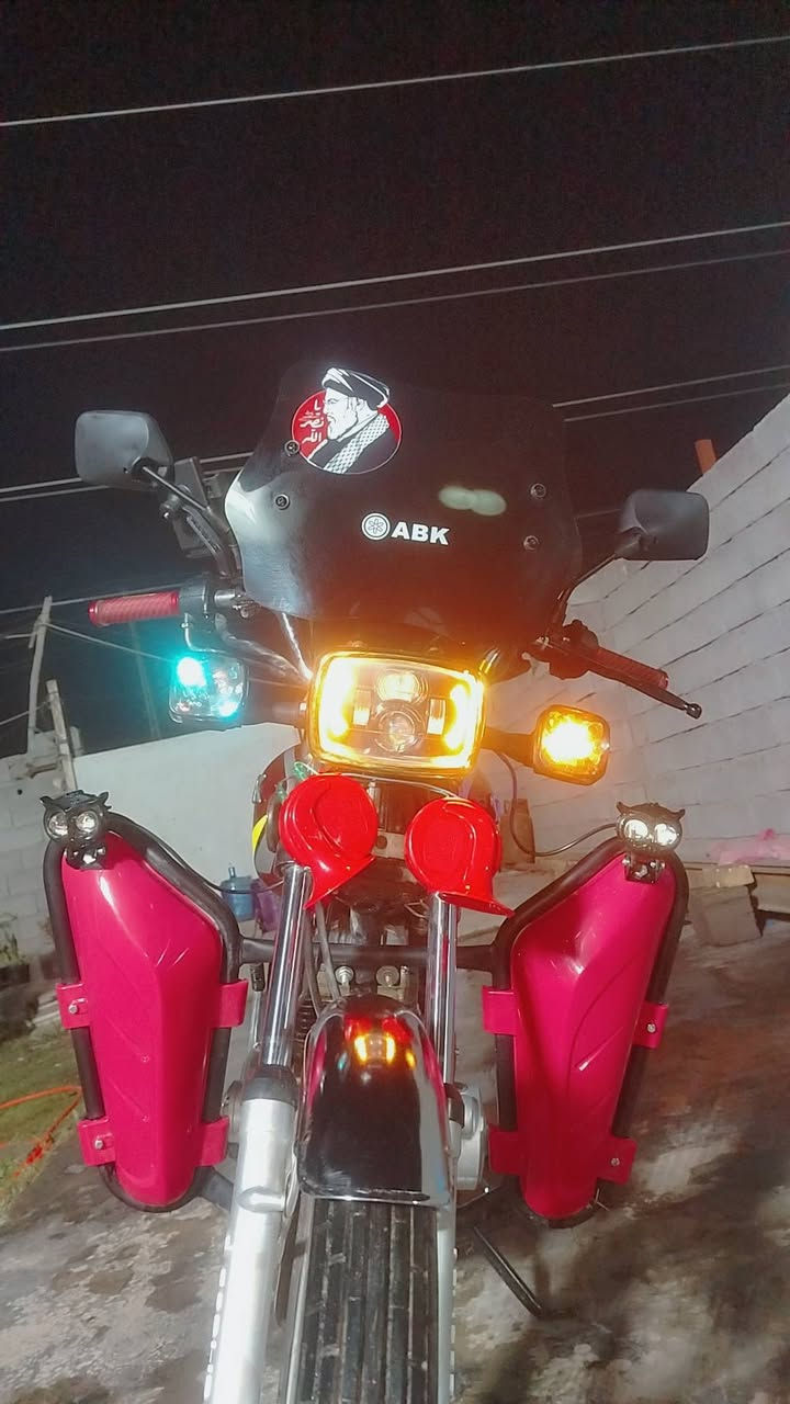 سلام عليكم ورحمة اخواني دراجه البيع مستعجل عل بيعه مابيها نقص برغي من غير أوراق وكفل م سرقا وغير
سعر ٦٢٥ بيها مجال***********
