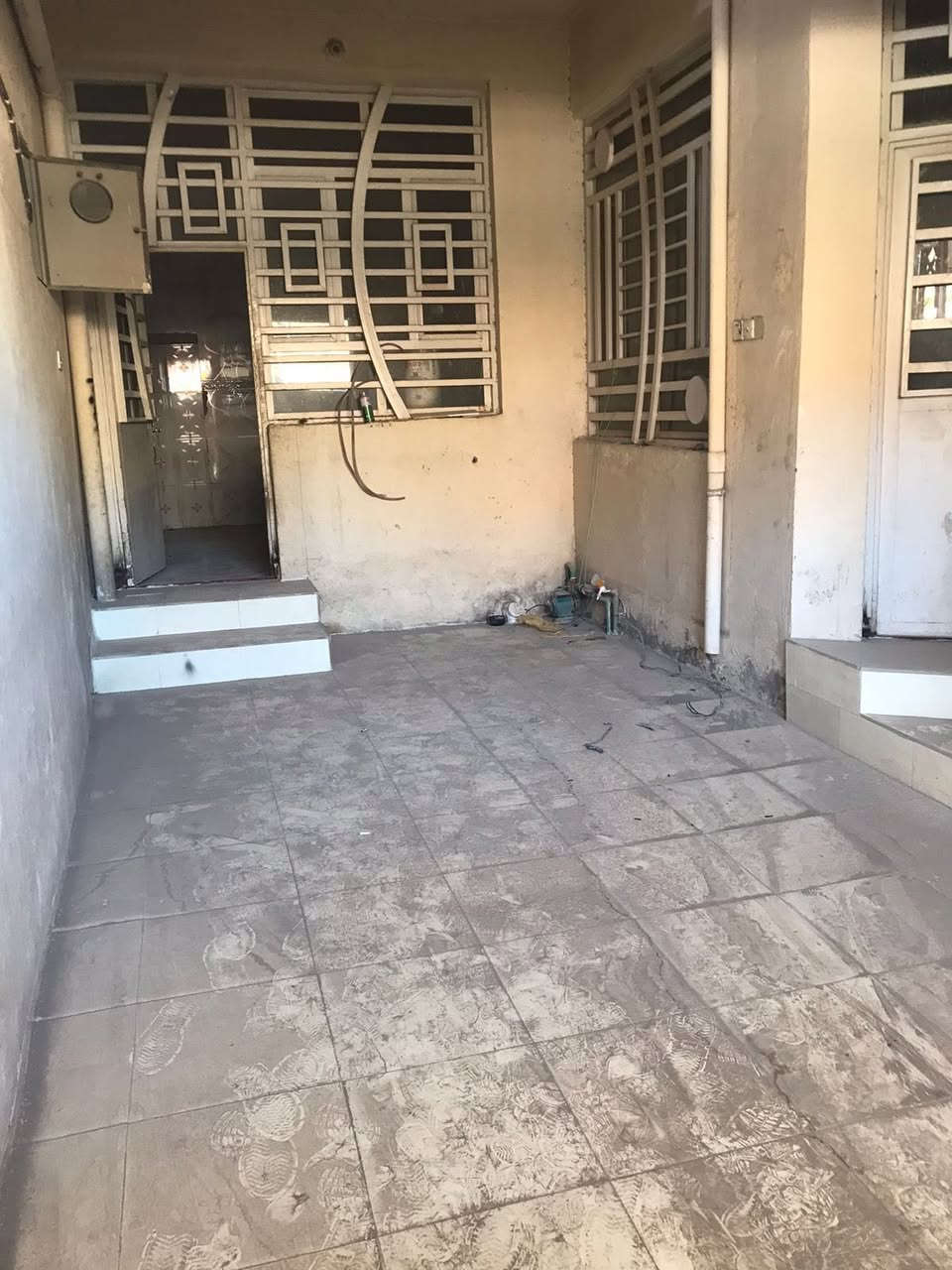 للإيجار بيت في حي السلام – على الشارع العام 🏡

📍 قرب ماركت المميز
مقابل أفران صمون الكندي
وقريب من أسواق المميز
📄 رقم العقار: 15030

📐 المساحة: 200 متر

✨ تفاصيل البيت:

🔹 الطابق الأرضي:
▪️ مطبخ
▪️ استقبال
▪️ صالة
▪️ غرفتين نوم
▪️ صحيات

🔹 الطابق الأول:
▪️ 4 غرف نوم
▪️ صحيات

🏠 البيت نظيف جداً
💰 الإيجار: 750 ألف قفل

✅ يصلح لأي عمل عدا السكن

📞 الهاتف:
***********
