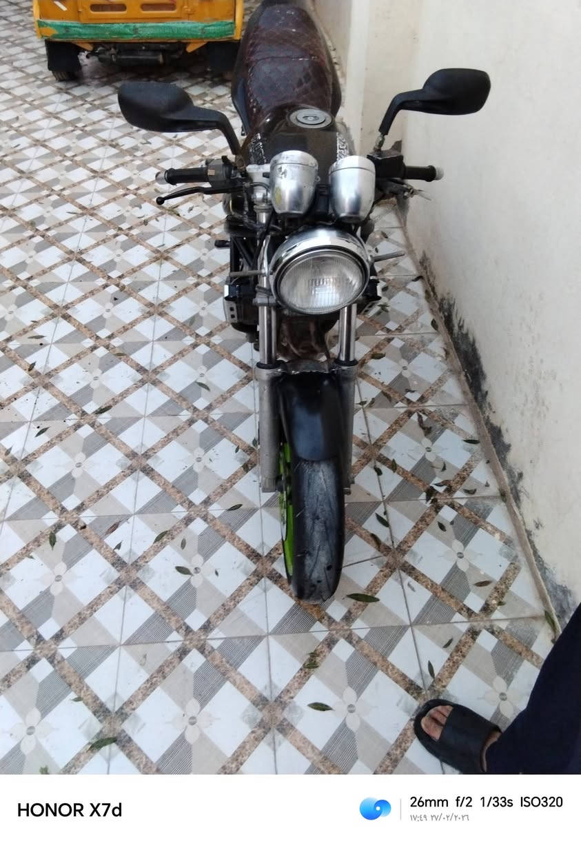 سلام عليكم شباب بانده رابع درجة خير من الله لا صوت ولا مفتوحة درجة مال جناي وصلتني حاوية اوراق منفيس وكمرك مدفوع سعر خاص ما متوجد فيس ***********تصال عنوان ديالئ
