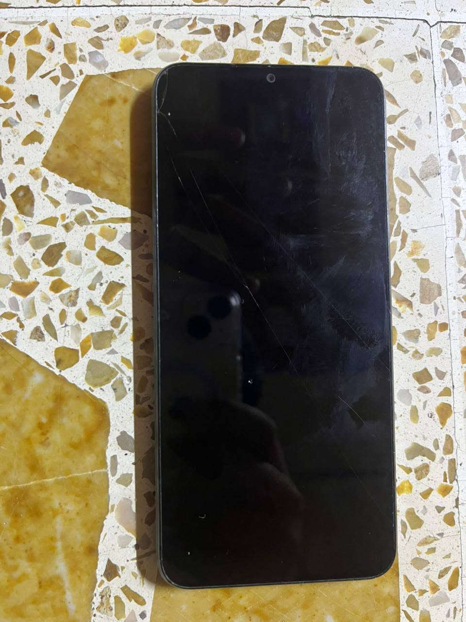 سلام عليكم 
تلفون للبيع 
realma C30s
 ذاكر 32
رام 4 
السعر خاص


**إذا كنت صاحب هذا الإعلان وتريد حذفه لأي سبب، رجاءا أرسل رسالة إلى الدعم الفني**