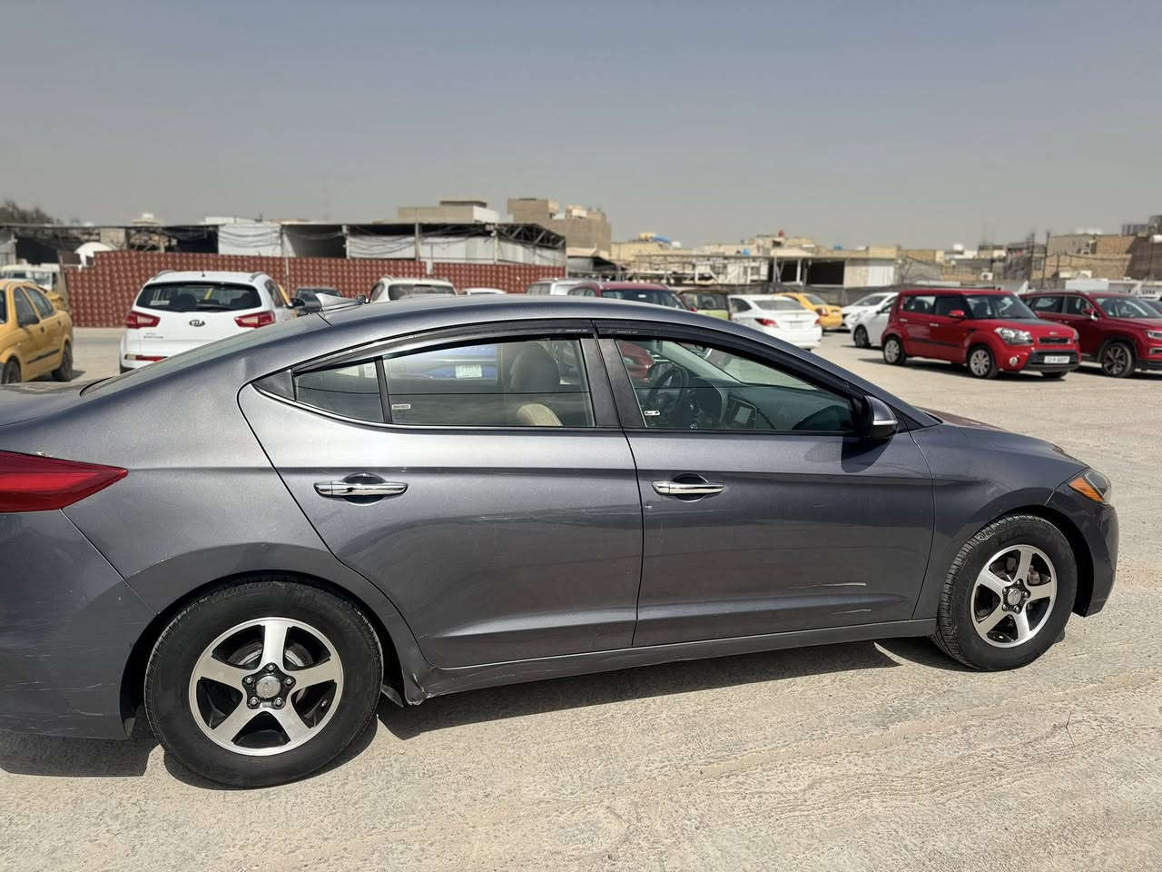 السلام عليكم من رخصة الأدمن 
سيارة ألنترا 2017 
وارد كندي 
السيارة بيهة جاملغين خلفي و أمامي مبدلات
رقم بغداد تحويل ثاني يوم 
مكينة 2000 دوش 
كير مكينة مكفولات 
تدفئة كشنات وستيرن 
ألون فيلي
حساس مانع انزلاق 
تخم تاير نضيف
صدر امامي خلفي جديد 
السعر 115$ وبيها مجال بسيط
مكان السيارة بغداد 
الغزالية شارع المركز..
 ولاء ابو محمد ***********
