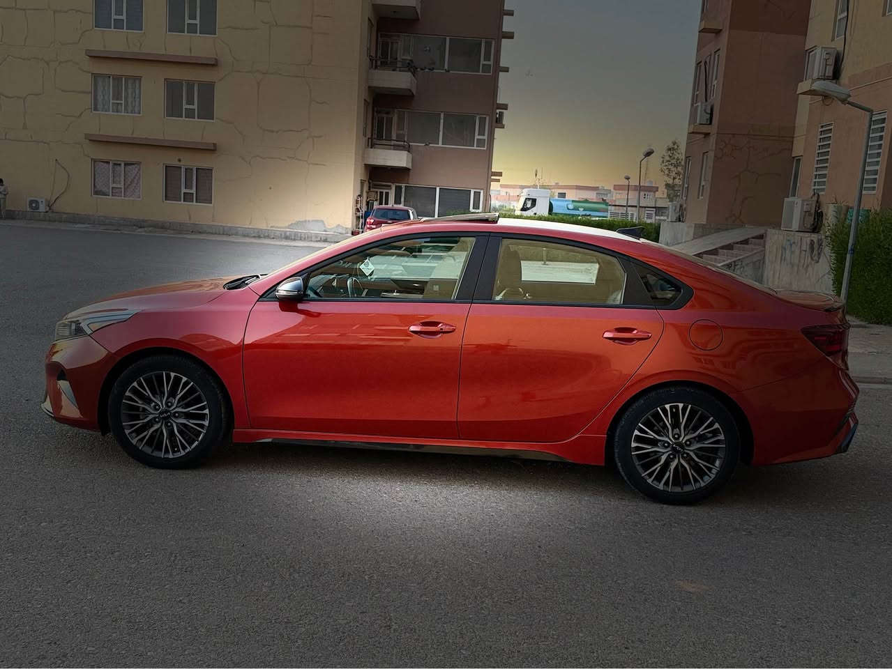 كيا فورتي جي تي لاين 
2022
فول مواصفات 
رادرات - سياقة ذاتيه- بصمة تشغيل
كير ومحرك بشرط سيارة جاهزه هزه وسنويه وارقام كلها جديد والسيارة بأسمي 
وشرط تحويل
صدر وتخم تاير جديد 
مابيها اي مصرف سيارة تجنن وبهد احله من الصور 
بيها بنيد صبغ بدون دواخل -ارباك ستيرن بس 
سعرها 150 وبيها مجال للشراي 
السيارة  موجودة بغداد بحي الجهاد 
*********** بغداد, العراق
