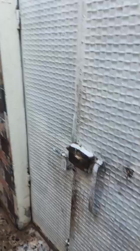 سلام عليكم بيت100 للبيع بشارع الشمري 
قرب حسينيه قمر بني هاشم 
***********
