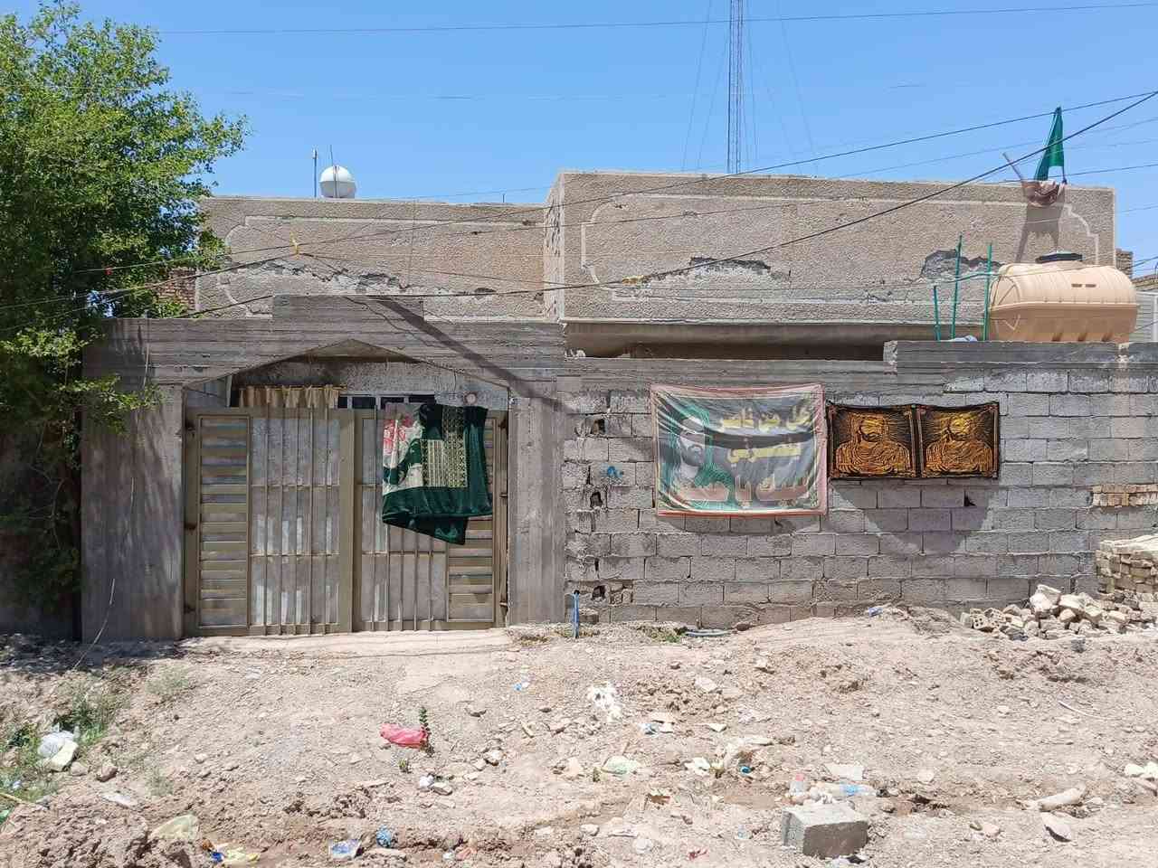 السلام عليكم بيت للبيع المساحه 206 غرف نوم عدد 2+مطبخ + استقبال+صحيات عدد 2 خارجي وداخلي +صاله للاستفسار الاتصال على الرقم *********** متوفر واتساب
