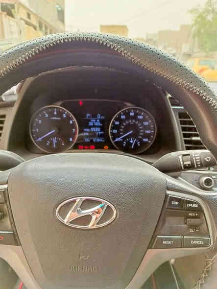 السلام عليكم النترا ١٨ امريكي رقم بغداد
مكفوله شاصي لغد محرك كير  موصفات شاشة جبيره تحكم ستيرن جهتين مثبت سرعة ٣ انضمة قيادة والموصفات المعروفة حادثها بنيد مصبوغ وباب السايق مصبوغ و الجاملغ مبدل نفس اللون بدون صبغ مكانها بغداد السعر 125
***********
