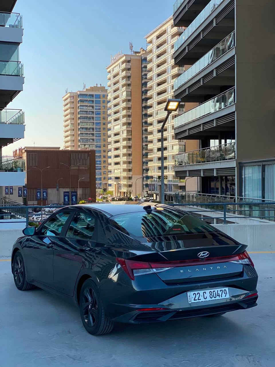 السلام عليكم 🚘🚨
الانترا 2021وارد امريكي 💪🏼
رقم شمالي والهزة جديدة 
الون نفطي 
بمصة تشغيل عن بعد 
تحكم ستيرن كامل 
تايرات تخم جديد 
سيارة فقط بيها صبغ شبرين بلباب الايمن 
كفالة عامة من كلشي  
ماشية ٥٢ ميل 
حبايب سيارة كلش نضيفة 
مكانها المنصور 
رقم الهاتف:*********** بيه واتساب 
السعر 137
