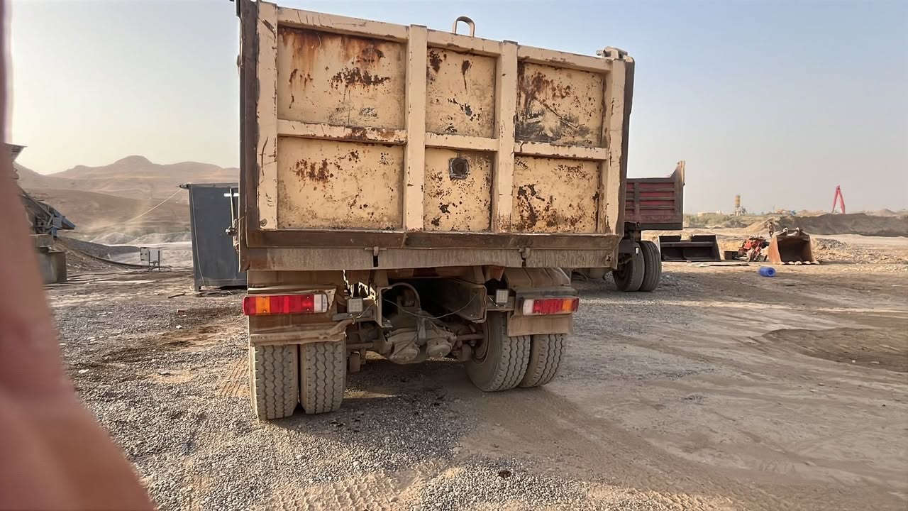 السلام عليكم 
سكانيا 113 للبيع 
السياره محرك 12ونص
كير 5+5 مجموعه السعر 85 وبيها مجال
رقم الهاتف ***********
