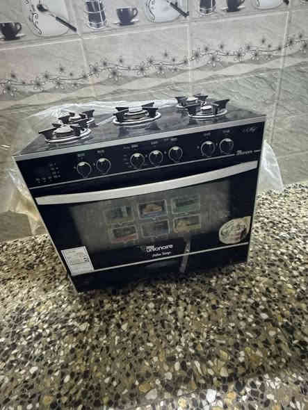 سلام عليكم 
طباخ يونيون اير ايطالي للبيع 
مستخدم قليل كلش 
كله شغال 
سعر 300 الف وبي مجال 
مكان كراده ساحة الاندلس 
***********
