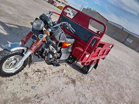 سلام عليكم ورحمة الله وبركاته عندي هاي ستوته للبيع موديل 2020محرك 200 كهربائيات كلها شغاله ستوته مال جناي اسعر 975بيهامجال قليل الاتصال *********** *********** ملاحظة مكاني كركوك
