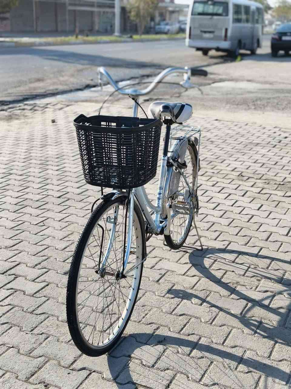 باسكل للبيع
 
السعر ( 50 ) الف قفلة بدون معاملة 
📍 كركوك - القادسية الأولى 
للأتصال    ***********
