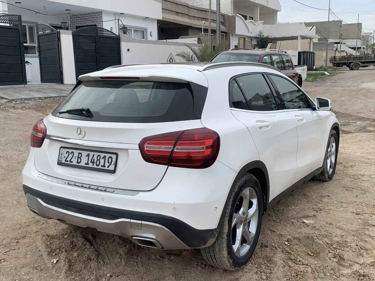 سلام عليكم 
مارسدس GLA 250
محرك ٤سلندر و توربو 
سياره فوول فوول مواصفات وارد خليجي كلين تايتل دعامي ل دعامي كله بشرط مابي جكة سياره بسمي رقم و سنوي كلة جديد تخم تاير جديد  
سكف بانوراما ، دبل بصمه ، كراسي سبورت ، حساس و رادار ، سندوق جك ، كراسي جلد و كراسي هيتر و تبريد ، تبريد مركزي ، لايت زينون و عدسه ، دبل اكزوز  

ماشي ٦٠ الف كيلو متر حقيقي مكفول كفاله عامه 
*********** 
بي واتساب
