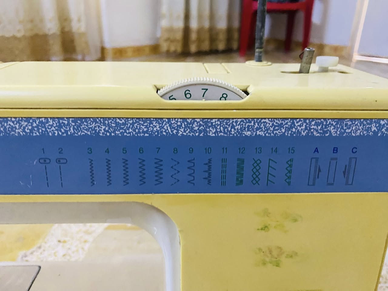 السلام وعليكم مكينت خياطه لالبيع او ڤر 15نقشه بيه التواصل عل رقم ***********
