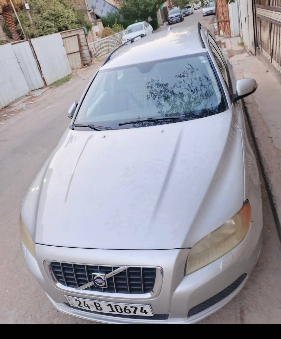 السلام عليكم
فولفوv70
 موديل2011
سعر 75
رقم ***********
