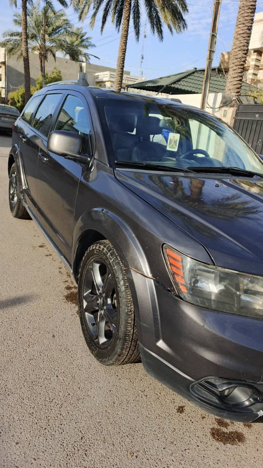 دوج جورني كروز رود
 محرك 2400 موديل 2018
مكفوله من الصبغ  والتبديل فقط بارد
صورة الحادث بالمنشور
ايرباكات كلهه مكفوله
المواصفات :
كشن كهرباء
7 راكب
3 قطع تبريد 
تحكم مري + 3 بصمات
شاشه كبيره+ كامره خلفيه + تحكمات درگه
شاشة اعطال
رقم بغداد بأسمي تحويل مباشر
السعر 133 وبيهه مجال 
الشراي يتصل ويجي يشوف السياره 
للأتصال ***********
*********** بغداد, العراق
