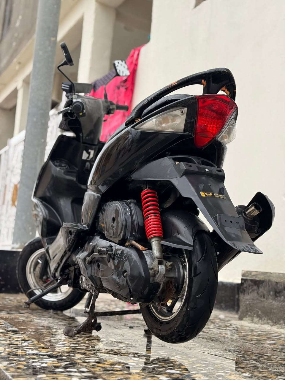 سويدان للبيع دراجه بلاديه بلاديه مكينه شرط  ناعمه سلف هندر اشيار لايت كلشي شغال بيه ويلات رياضي  يدات بريك رياضي قبق فلاوين على تزويد بصيط وشرط لا تنقيص ولا تبخير بيه كلجات رياضي سعره ٦٥٠ بس شراي راسني رقمي ***********
