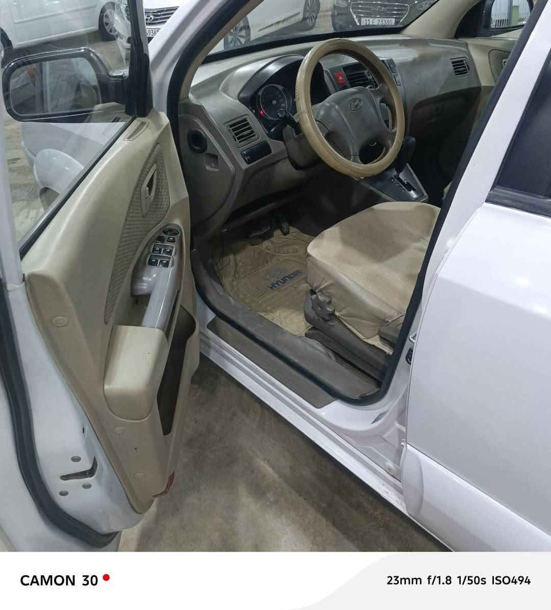 توسان خليجي موديل2010
قطعتين صبغ
ماشية 157
باسمي 
***********
