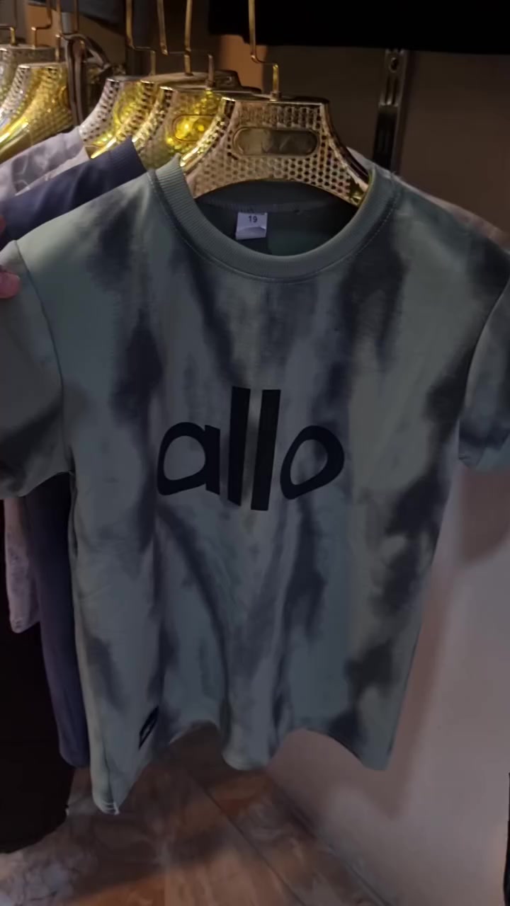 تيشيرت ترند 🔥
قالب شبابي ستايل يجننن ✨
خامة درجة أولى شرط للفحص 👌
القياسات متوفرة من 15 لحد 20
السعر بس 7 🔥
📍 العنوان: ديالى – بلدروز – شارع المسعودية مقابل معهد التراث
🚚 توصيل متوفر لجميع المناطق
📞 للحجز والاستفسار: ***********
كمية محدودة لا يفوتكم 👕💥
