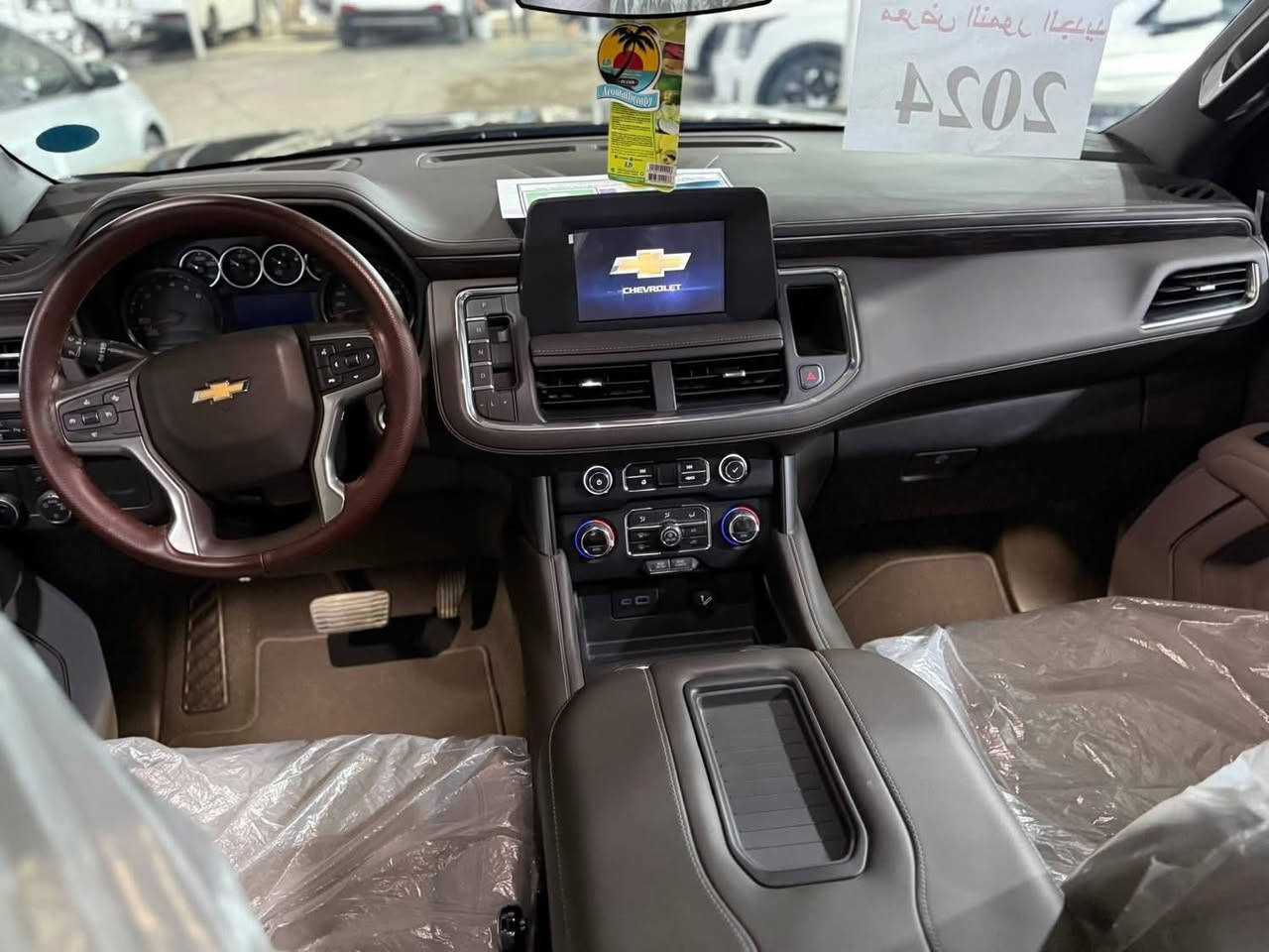 شوفرليه تاهو LS 2024 خليجي ضمان
‏رقم بغداد الدولي
ماشيه ٢٥الف 
⚙️ حجم المحرك V8 5,3L
⚙️ مرتبط بناقل حركة أوتو 10 نمر 
⚙️ يبلغ عزم الدوران 519 نيوتن/ متر
🐎 بقوة 355 حصان 
🚘 دفع خلفي RWD
🔑 مفتاح التشغيل بصمة 
🔑 تشغيل عن بعد
‼️ اريل نفكيتر 
📍حساسات أمامية 
📍حساسات خلفية 
💡لايت زينون + LED
🔦️ بك لايت LED 
🛞 حجم الاطار 265/65R18
🛞 ويل كب 18
🛞 4 دسك
🛞 حساسات ضغط الاطارات 
✨️ اشارة في المرايا الجانبية 
✨️ المرايا قابلة للطي كهرباء 
⚠️ النقطة العمياء 
🌧 ماسحة خلفية 
🎈عدد AIR BAG 8
🚗 كير بيانو ‼️
🚗 هاند بريك كهرباء 
🚗 ا ABS 
🖥 شاشة Apple Car play 
📷 كاميرا دوارة 
💡الانارة الداخلية LED 
⭕️ مقود جلد حياكة 
🛣 مثبت السرعة Cruise 
🎶 المودات والاوامر الصوتية 
🎶 ا  BIuetooth / T YPCE 
⚡️مخرج منفذ الطاقة 
🔍فحص نظام السيارة 
💺تتسع المقصورة ل 8 ركاب
💺حركة المقاعد الأمامية كهرباء 
💺تجاوي 6 متحركة 
👶 الايزو فكس ISOFIX 
❄️ تبريد شاشة مناخين منفصلين 
❄️ 3 قطع تبريد 
❄️ شاشة تحكم للتبريد الخلفي
☃️ ثلاجة 
🚘 أوضاع القيادة Drive Mode 
🛣 نظام تحديد المسار 
⛷️ نظام مانع الانزلاق 
⛰️ نظام نزول المنحدرات
🔄 نظام الاطفاء الذاتي 
🥤حاملات الأكواب عدد 8
               
                 
                البيع النقد او المرواس
                  
***********
