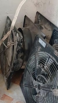 للبيع ساحبات صناعيه حديد ايراني القياس ٤٠ ب ٤٠  العدد ٥ قطع كلهن ب ١٥٠...