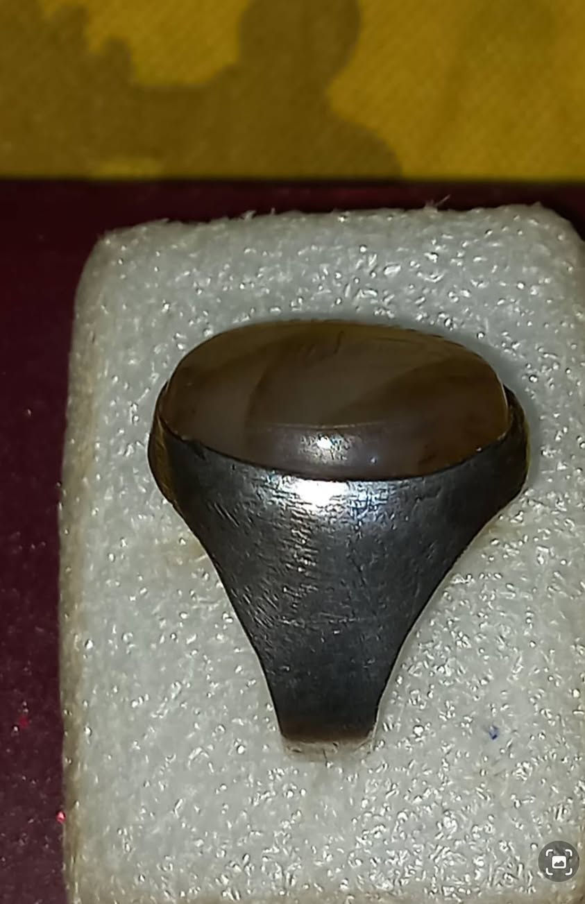 متاح محبس يماني قديم مخطوط ومصوربي اسم الإمام  علي عليه السلام العنوان مدينة الصدر رقم موبايل ***********اي ستفسار عل خاص
