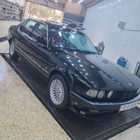 BMW 730i  موديل 1992 السيارة باسمي رقم انكليزي تحويل مباشر  كير محرك م...