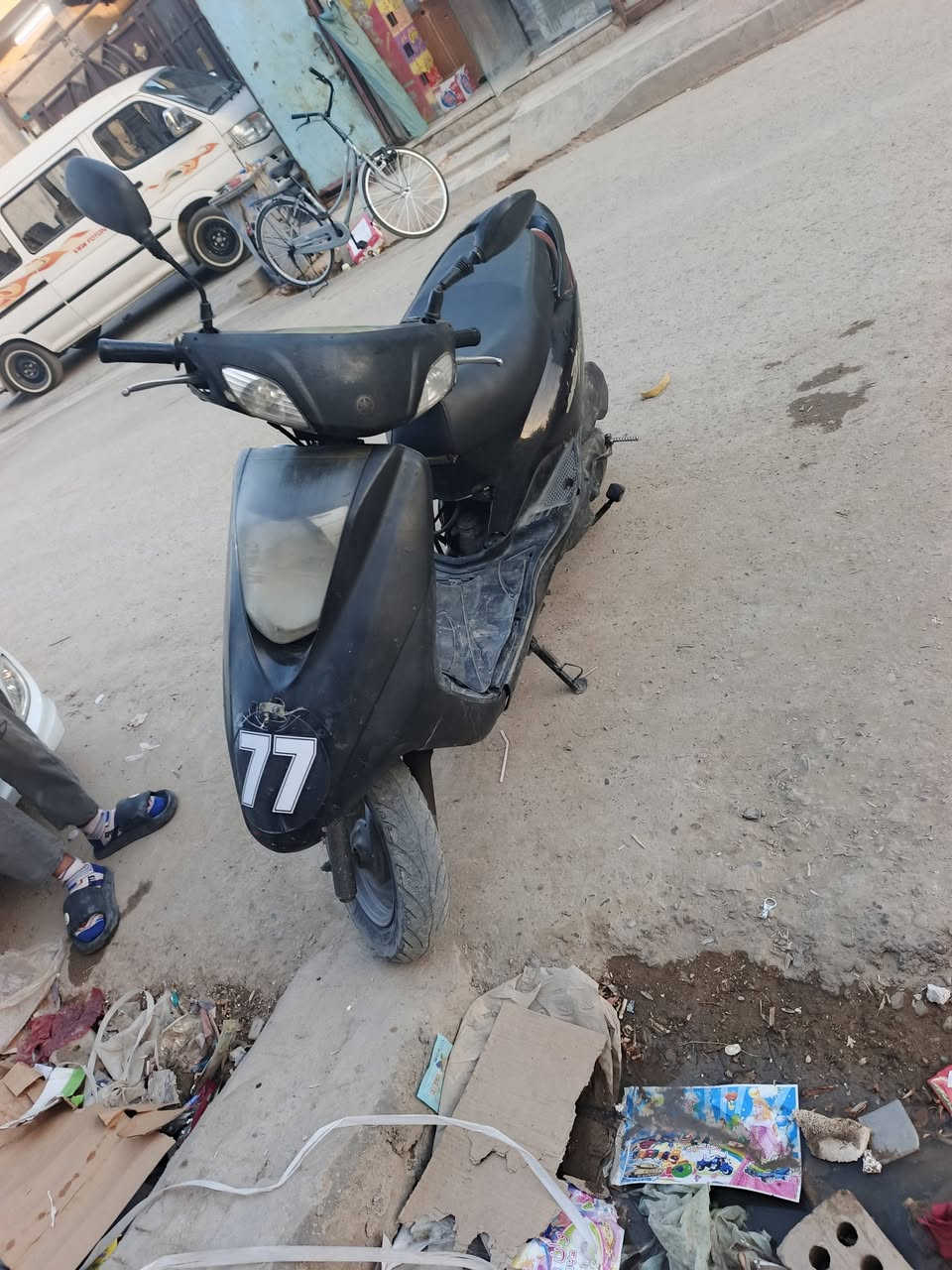 سلام عليكم دراجه بريز شغاله بس كهربائيات متشتغل كلشي شغال سعر 300 مكاني بغداد حي تراث رقم ***********
