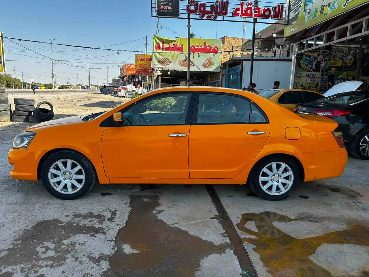 السلام عليكم
جيلي موبل ٢٠١٣ كير ومكينه مكفولات لاتبخير ولا تنقيص رقم نجف بأسمي مصفر هيئة وغرامات مكفوله من الضربة سعر ٤٦ مجال قليل 

*********** مكان ديوانية
