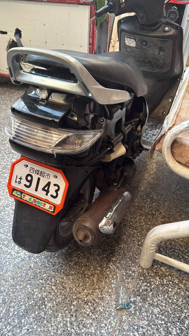 للبيع دراجه حاويه ما مفتوحه السعر 550 وبيه مجال الخاص مفتوح


**إذا كنت صاحب هذا الإعلان وتريد حذفه لأي سبب، رجاءا أرسل رسالة إلى الدعم الفني**
