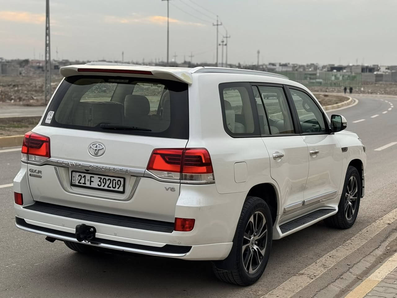 تویوتا ونوشه2017وايديشن فول مواصفات كوشن جلد كوشن كاربا هردوكي 130هزار روشتوه زور تازيه هيجي په يوه نيه بناو خومويه سنه نه وي تازيه رقه مي تازيه 
485كركوك ***********
