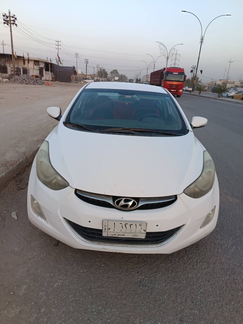 اتالسلام عليكم النترا للبيع موديل 13 خليجي محرك دوش 1800مكفوله من الصبغ والضربه بيها طعجات بدواسه واكع صبغ بامكان كما موضحه في الصور ماشيه 195 سعر 107 بيها مجال بسيط رقم بابل باسمي تحويل ثاني يوم الاتصال على هذا الرقم ***********
