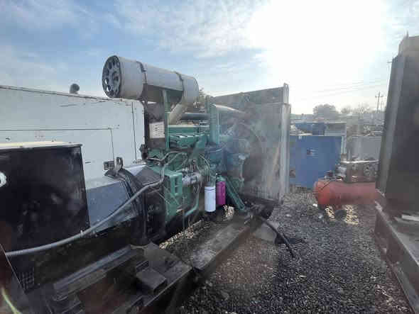 #وجبة جديدة اسعار مناسبة
فالفو 74 كهربائي 
توليد 220 كيفي  
سعر 58 وبي مجال 
شاشة حماية  
عنوان فرع الأول ديالى خانقين 
فرع الثاني أربيل صناعه جنوبيه 
هاتف ***********
***********
***********
