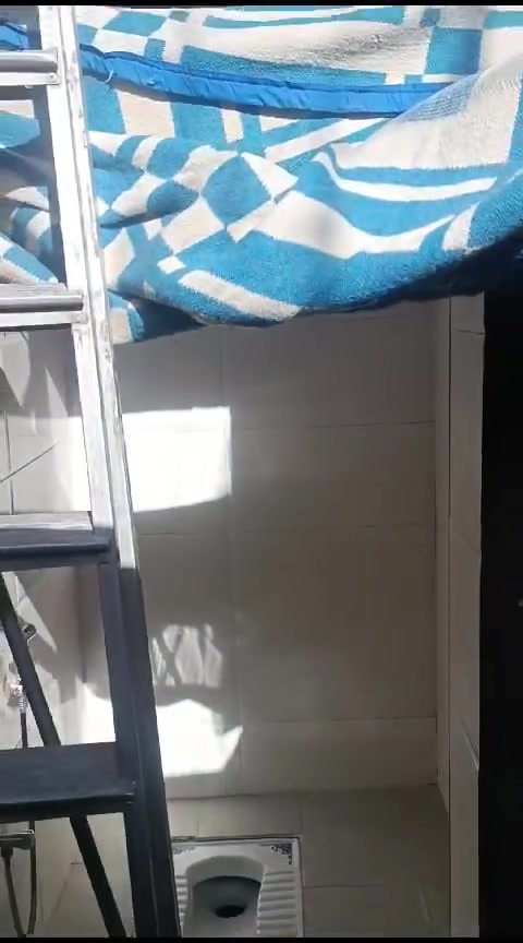 سلام عليكم ورحمه الله وبركاته يعلن مكتب العنزي للعقار دار للبيع في منطقة الدوانم شارع العهد في الدوانم قرب شرطه خامسه وسويب شباب علام زراعي سند 25 مساحه 100متر سعر 33بي مجال بسيط استفسار ***********طارق الدهمشي مكتب العنزي للعقار
