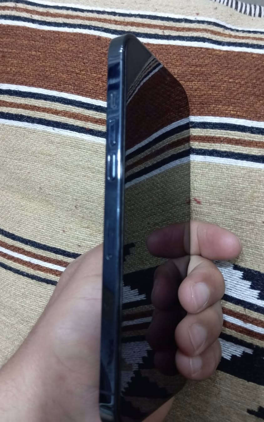 سلام عليكم    آيفون 12برو ماكس
ذاكره 256✅
بطاريه 75 ما يصرف شحن ✅
الجهاز مكفول نضافه 100✅

((جهاز فقط بدل ضهر و بي فطر مثل ما موضح))

تواصل *********** يوجد واتساب
