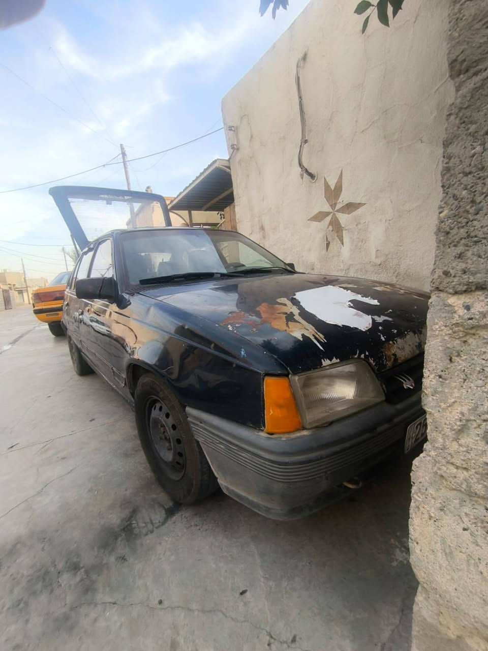 سيارة للبيع 
اوبل كاديت 1991 مشروع وطني 
سنويه لل2029 بأسمي
دفتر بانزين
تحويل مباشر
رقم انكليزي 
جاهزه وما بيها اي عيب 
السعر 26 وبيها مجال
الاتصأل على الرقم التالي
***********
مكلف بالنشر *
