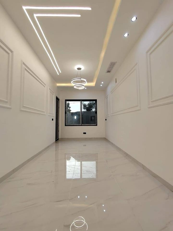 مكتب_الرواسي_للعقارات 
للبيع دار سكني سند طابو في حي الآخاء

قرب جامع الله واكبر مقابل الوطنية للتقسيط

المساحة ١٥٥م واجهة ٧م الا  اتجاه شروق تام

فرع الحدائق المربع الذهبي

ط١ غرفتين نوم وهول واستقبال ومطبخ وصحيات وكراج وحديقة مقابل الدار

ط٢ ثلاثة غرف نوم وصحيات

للإستفسار مراجعة المكتب او الاتصال على الأرقام التالية   عمار العبيدي   
***********
*********** واتساب
  ايمن   
 ‏‪0750 214 4093‬‏    ‏
‏‪0775 630 2993‬‏ واتساب 
ابو سند 
‭0 775 714 2899‬
عنوان المكتب حي النور سايدين دانية ماركت مقابل افران الرائد   #الرواسي_للعقار
