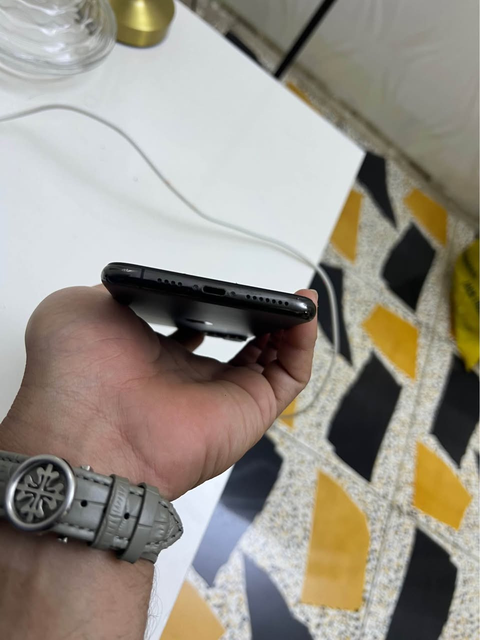 سلام عليكم ١١ برو ماكس للبيع جهاز كلش نضيف شخط مابي مبدل شاشه وبطارية ذاكره ٢٥٦ تجي من البيت تاخذه مكاني شعب سعره ٢٥٠ وبي مجال قليل *********** بغداد, العراق
