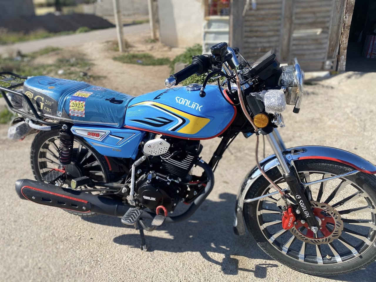 سلام عليكم
دراجه سيفان للبيع ٢٥لون سمائي زيرو كفاله عامه كلا شغال كهربائيات كامله فقط إشاره وحده طافيه سعر ٨٠٠ هذا رقمي ￼***********📞📞👌
