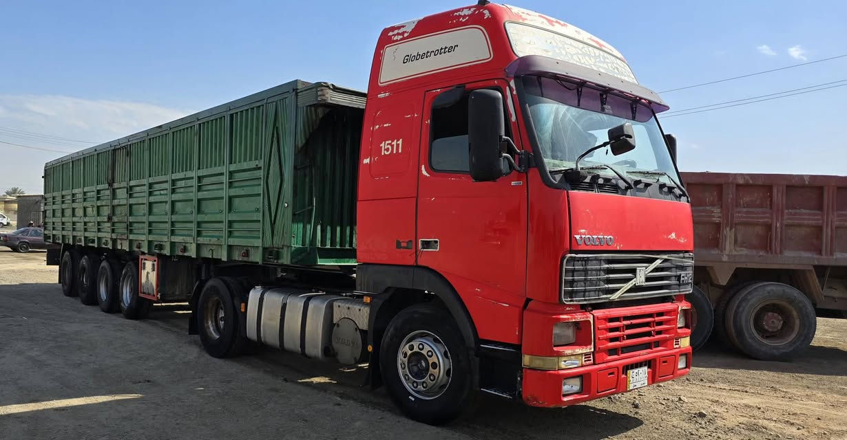 السلام عليكم 
فولفو موديل 2000 مع العربانه 
***********
