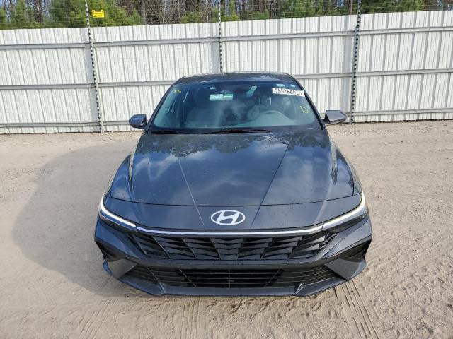 السلام عليكم الانترة للبيع مديل 2024 وارد امريكي ضررهة بامريكا بس جاملغ خلفي ومصلح كامل شبه كلين نص فول حساس امامي خلفي وجانبي جنطة كهربائية وتشغيل عن بعد السيارة كفالة عامة ماشية 14 الف  سعرة 175 ورقة فقط مكاني بغداد للاستفسار ***********
