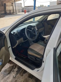 الانتره للبيع 2011رقم بفداد اني مكلف بنشر 07715114717